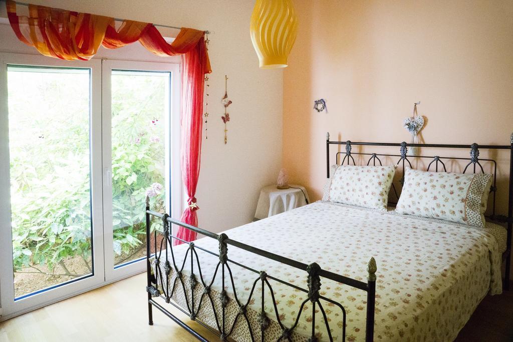 Viva B&B Anavyssos Exterior photo