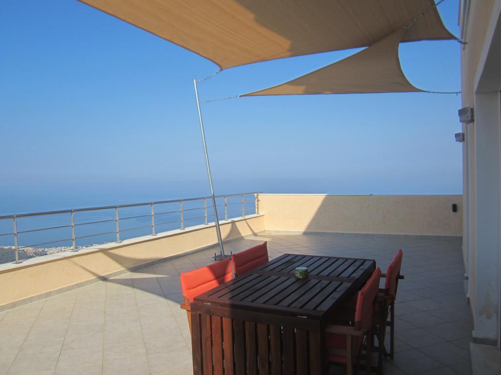 Viva B&B Anavyssos Exterior photo